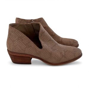 Vince Camuto Textured Tan Shoes Size 7